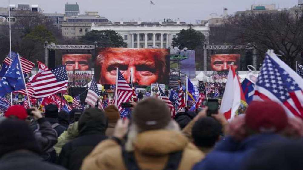 'Trump becomes cult leader of a militaristic, violent force'