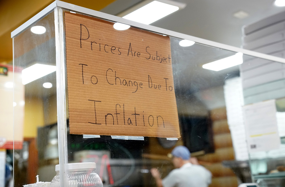 US consumer inflation soars to new 40-year high