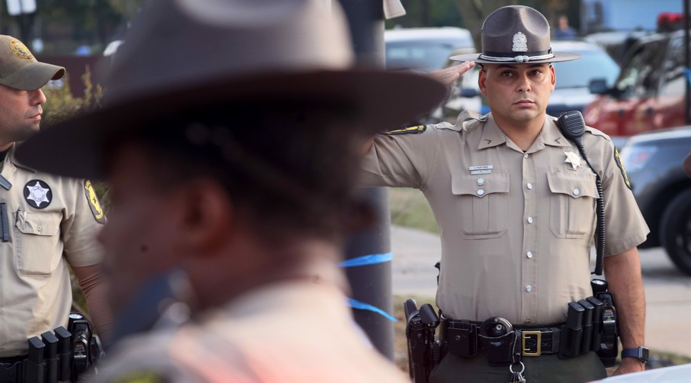 Gun violence: 8 killed, 16 wounded in weekend shootings in Chicago