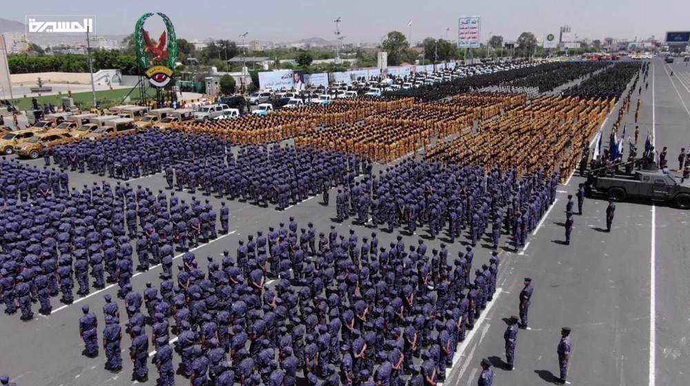 Yemen stages huge military parade to mark September 21 revolution