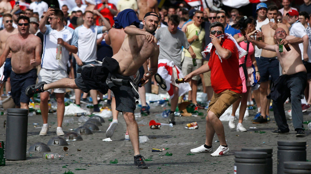 UK Home Office: Football disorder in England, Wales 8-yr high