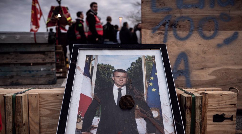 Doom and gloom: Millions rally for regime change in Macron's France