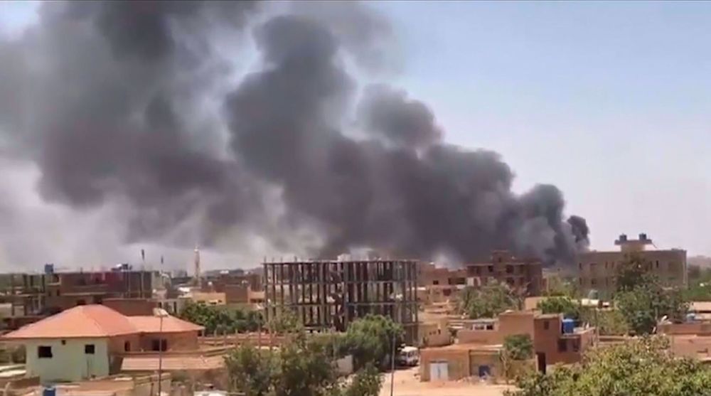 US evacuates embassy staff from Sudan as fighting rages on