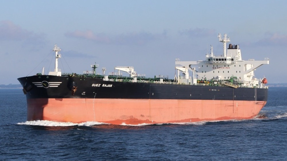 IRGC Navy chief warns against unloading Iranian oil from seized tanker