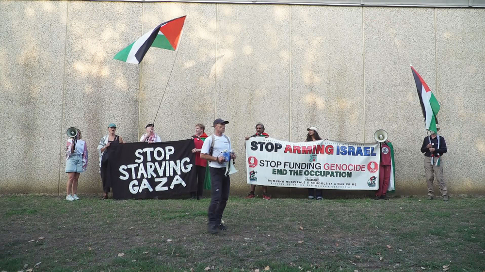 Filton 24 supporters stage demo outside prison holding activists