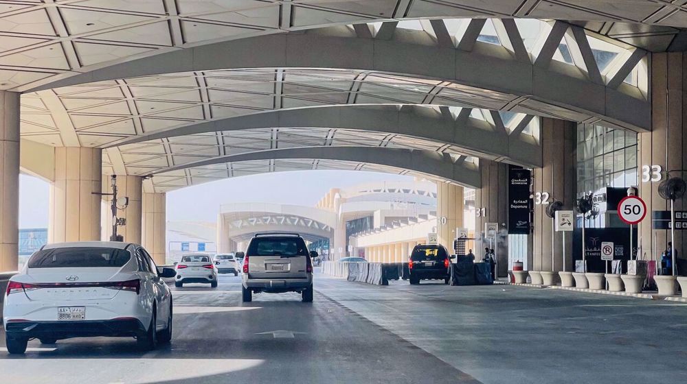 Yemeni army warns airlines, passengers not to use Saudi airports after Riyadh attack