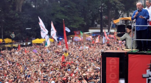 Brazil’s Lula rallies supporters in Sao Paulo focusing on public safety