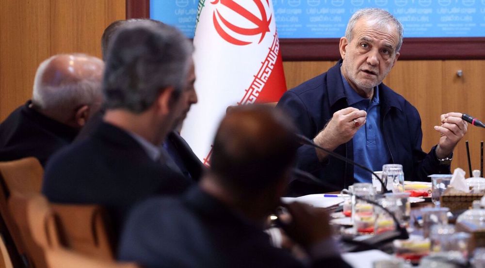 Pezeshkian urges unity among Muslim nations to foil foreign plots