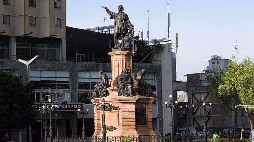 Mexico takes down Columbus statue before protesters 'knock it down'