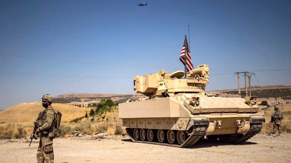 Another US convoy smuggles Syrian oil to Iraq: SANA
