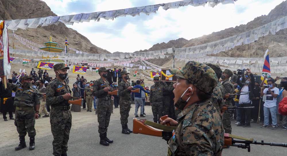  India, China military officials hold 'positive' talks to end border row