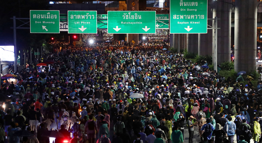 Police crackdown prompts more protests in Thailand