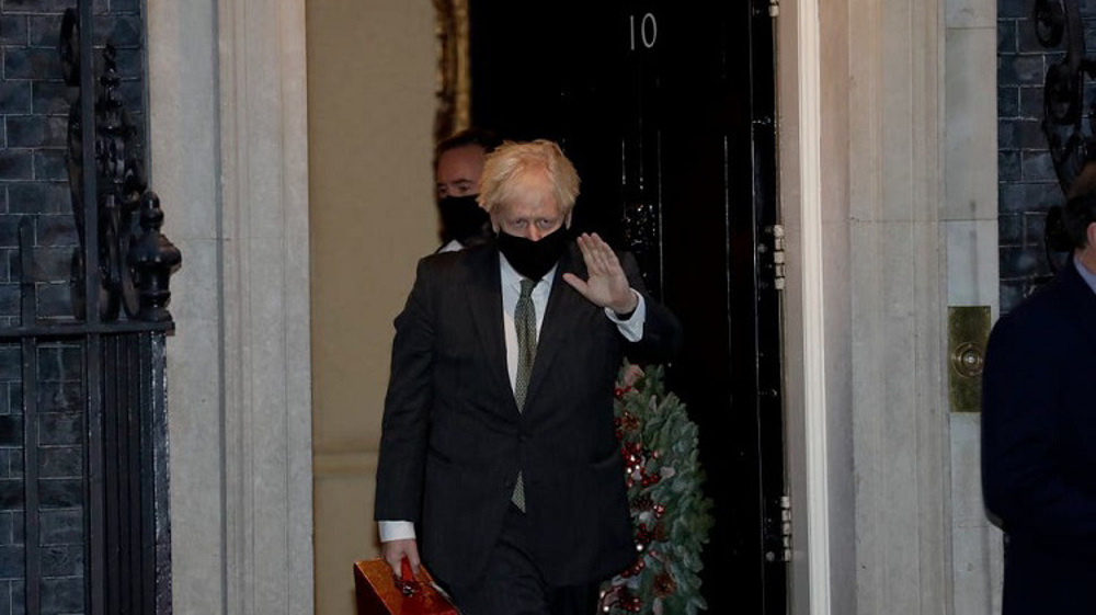 PM Johnson arrives in Brussels in combative mood 