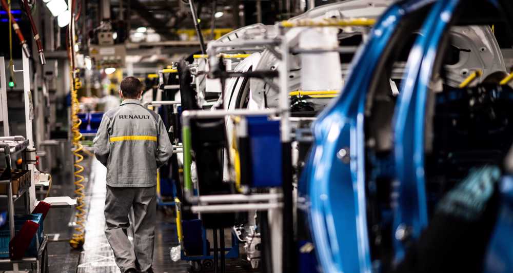 Renault to cut 15,000 jobs as coronavirus toll spreads 