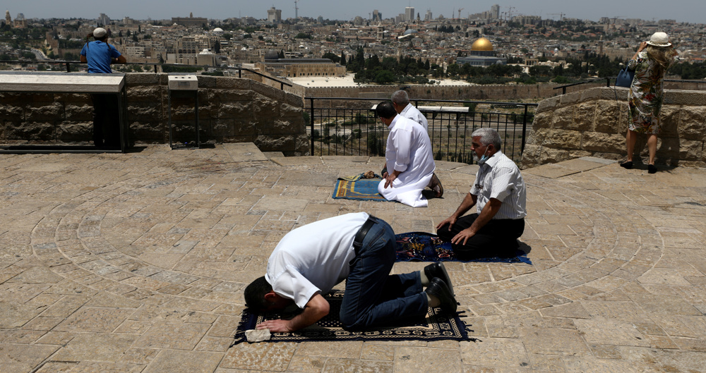 Muslim worshipers 