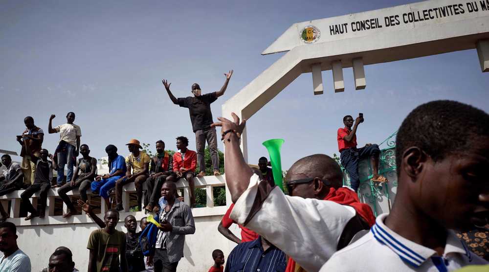 Mali forces fire tear gas to clear Bamako protesters