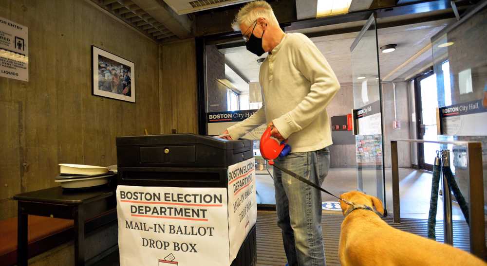 Colorado suing US Postal Service over confusing voters