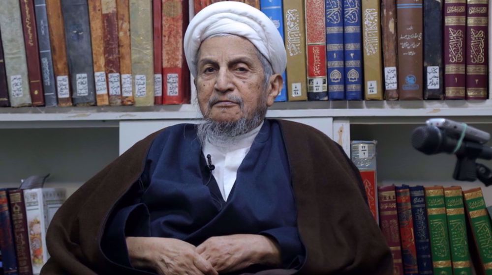 Iran Leader offers condolences on passing away of Ayatollah Saanei 