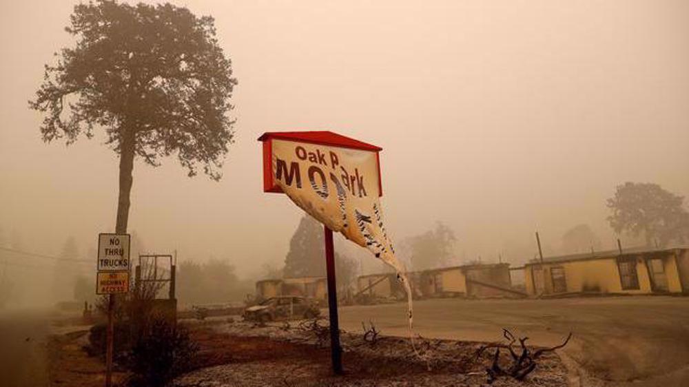 Thousands of Oregon evacuees shelter from wildfires as US disaster declared
