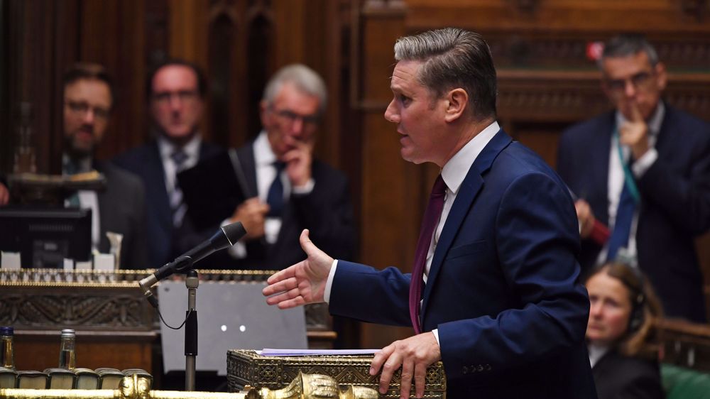 Boris Johnson told to withdraw remarks implying Starmer IRA link