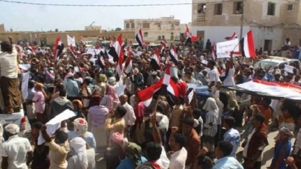 Yemeni protesters in occupied Socotra reject Israel-UAE presence