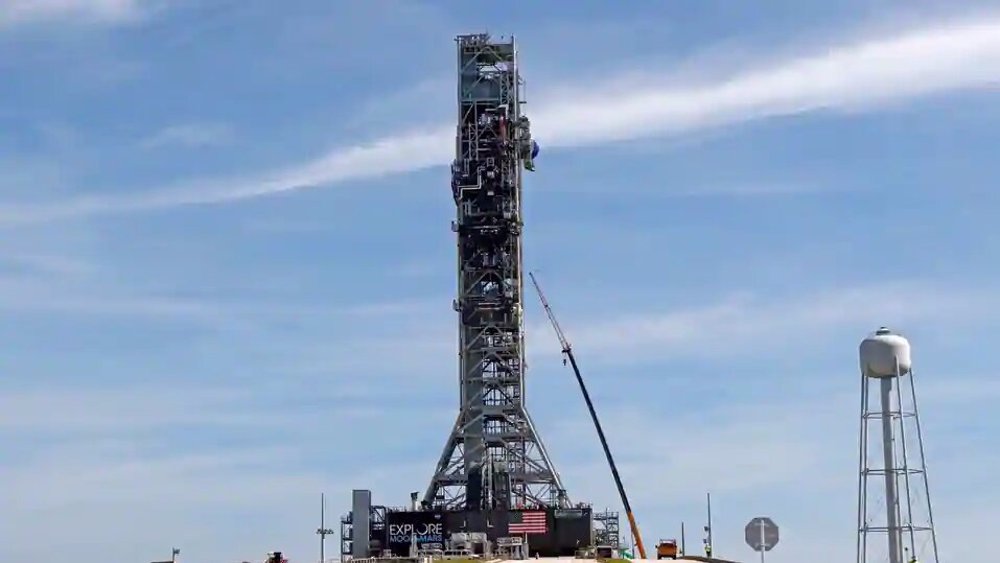 NASA's rocket set for 'once-in-a-generation' ground test
