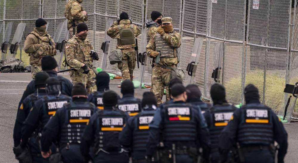 Pentagon probes extremism in US military