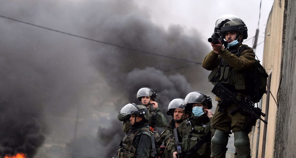 Israeli forces kidnap more Palestinians in new West Bank crackdown 