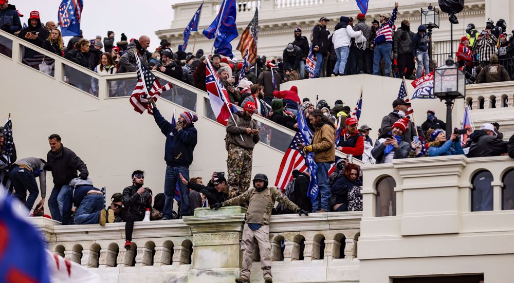 Activists, politicians slam double standard in US police response