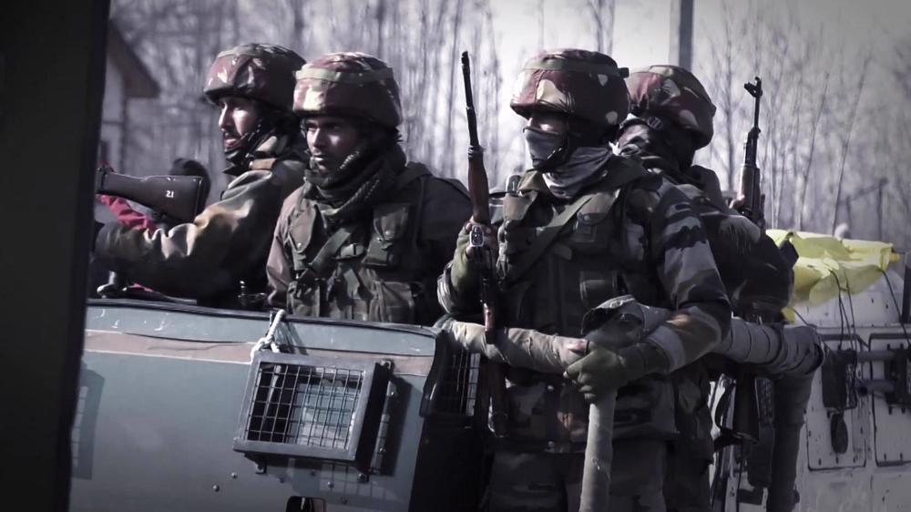Tensions high as India detains hundreds in Kashmir