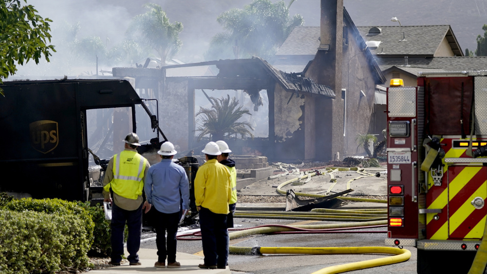 Small plane crashes in California, killing at least 2