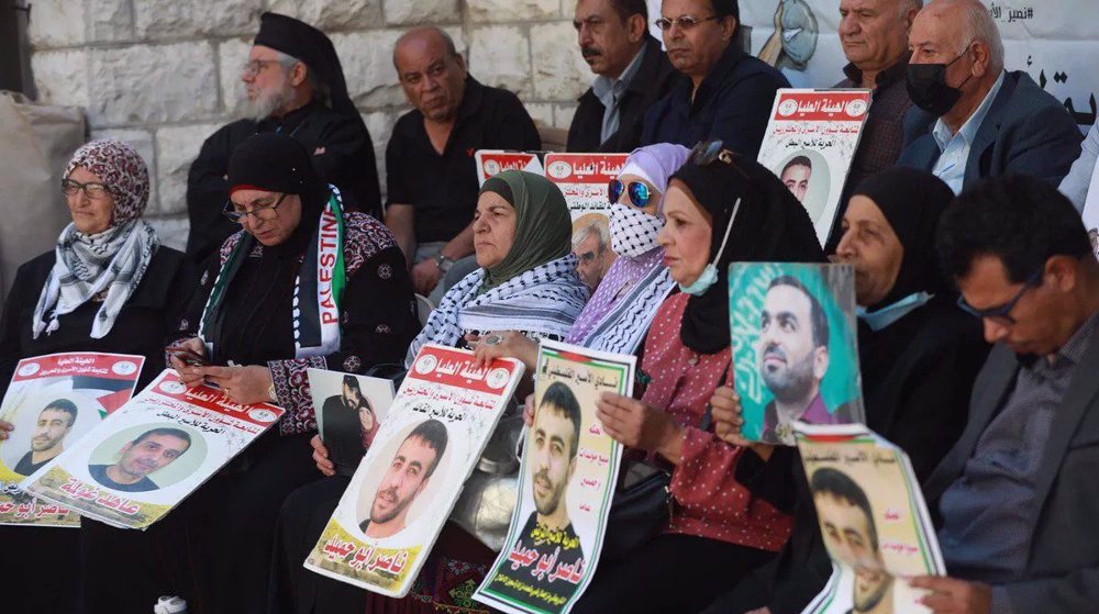 Palestinian resistance to do utmost to release prisoners: Hamas