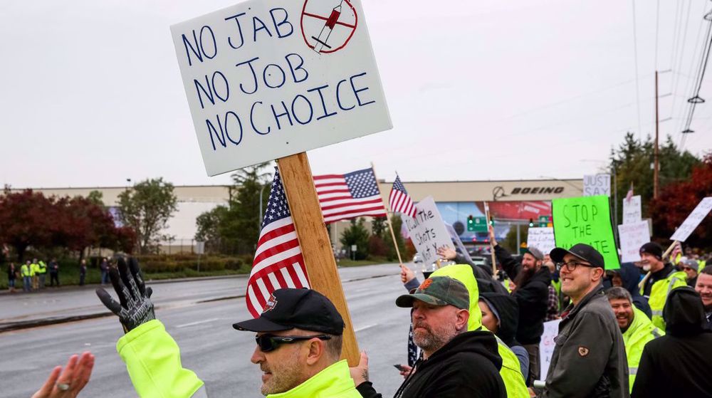 US workers face layoffs as COVID-19 vaccine mandates kick in