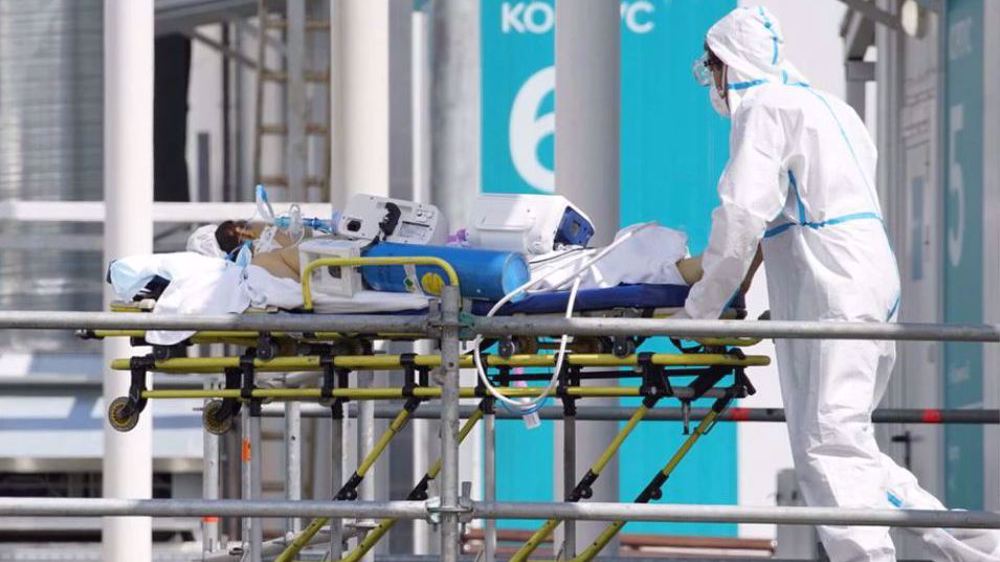 Russia breaks daily COVID infections, hits 4th straight record 