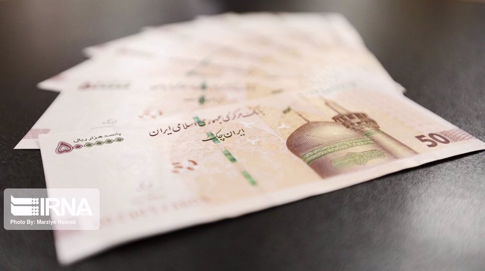 Iran avoids borrowing for a second spending month: Minister