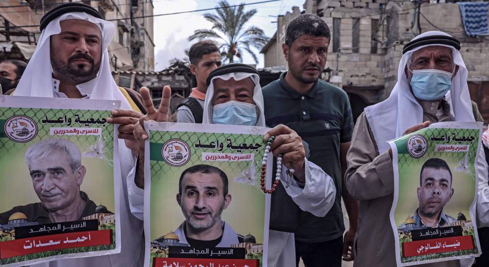 Israel charges six Palestinian prison escapees