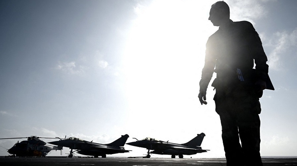 Algeria ‘bans’ French military aircraft from airspace as visa row deepens