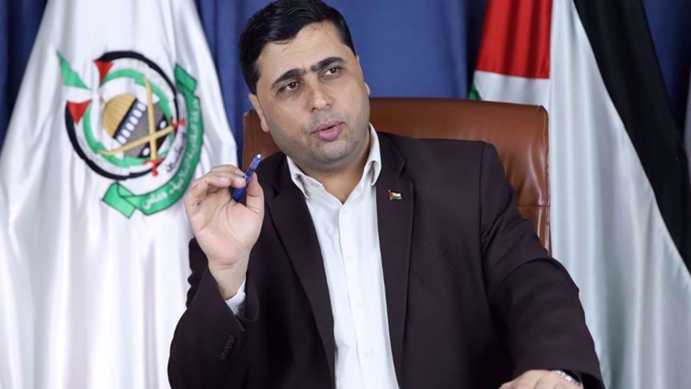 Hamas calls for punishing Israeli envoy for tearing UN war crimes report  