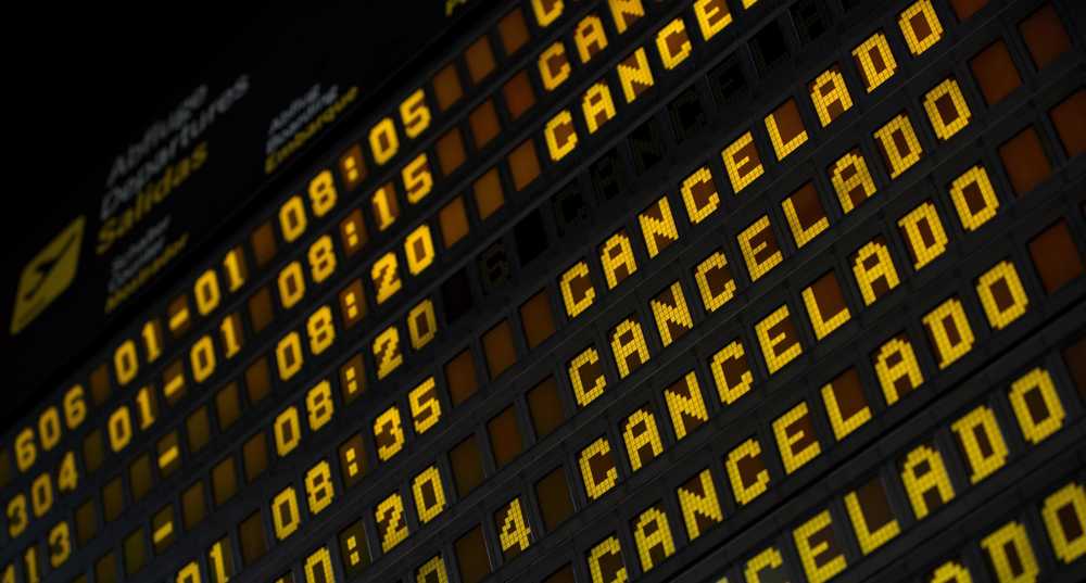 Volcanic ash buildup shuts airport on La Palma in Spain's Canary Islands