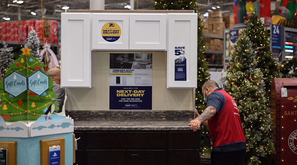 US annual inflation hits 30-year high