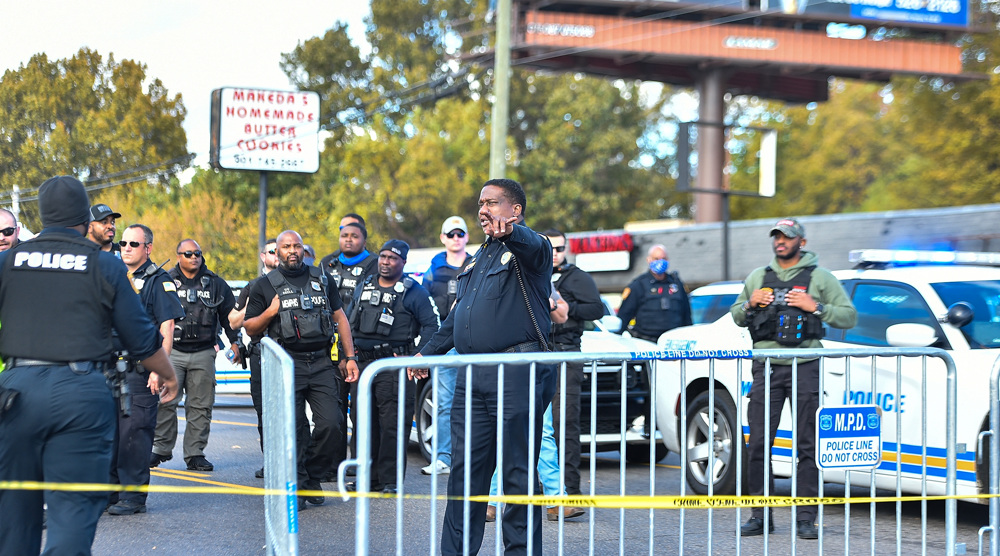 US gun violence: Three killed, several injured in Los Angeles, Kansas shootings