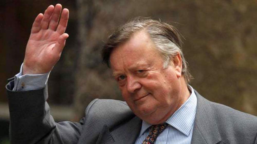 UK ‘dangerously close to elected dictatorship,’ Tory MP warns