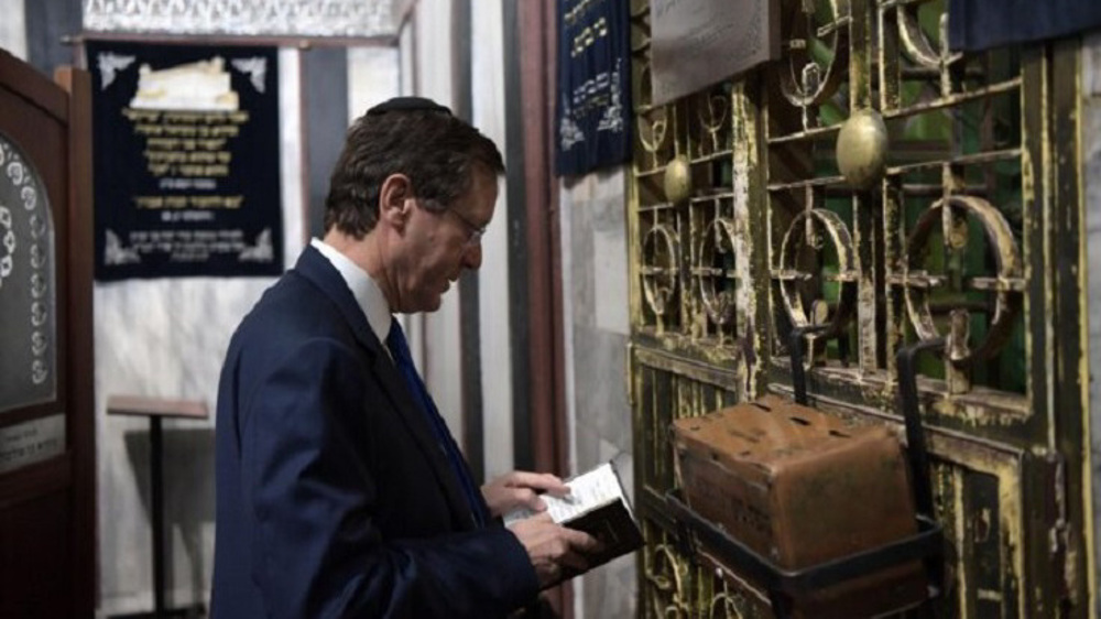 Arab League condemns Israeli president for defiling Ibrahimi Mosque