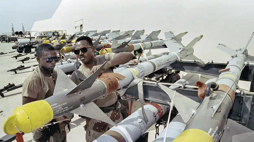 Yemenis condemn US weapon sale to Saudi Arabia
