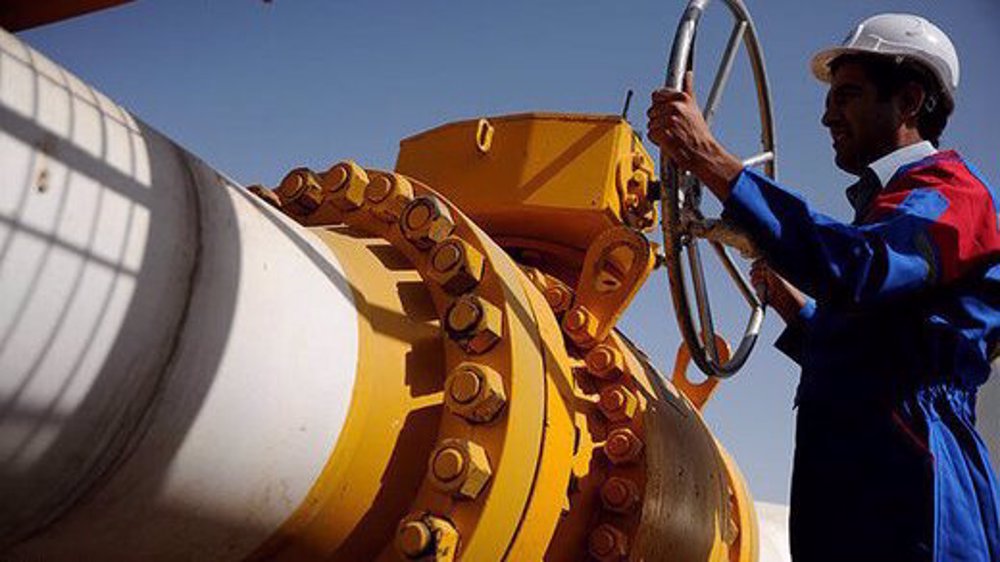 Iraq says still needs to import Iran gas as debt piles up  