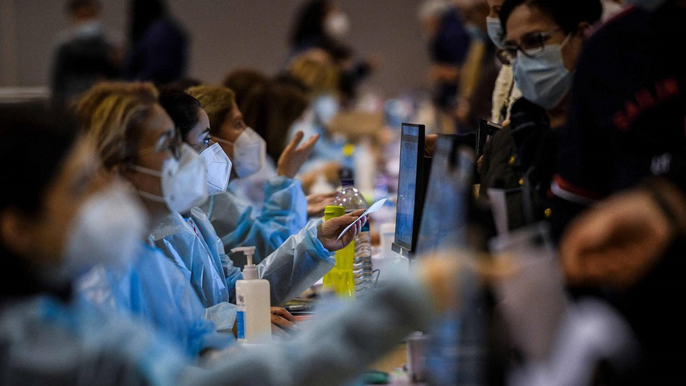 Omicron poses ‘very high’ global risk but data on severity limited: WHO