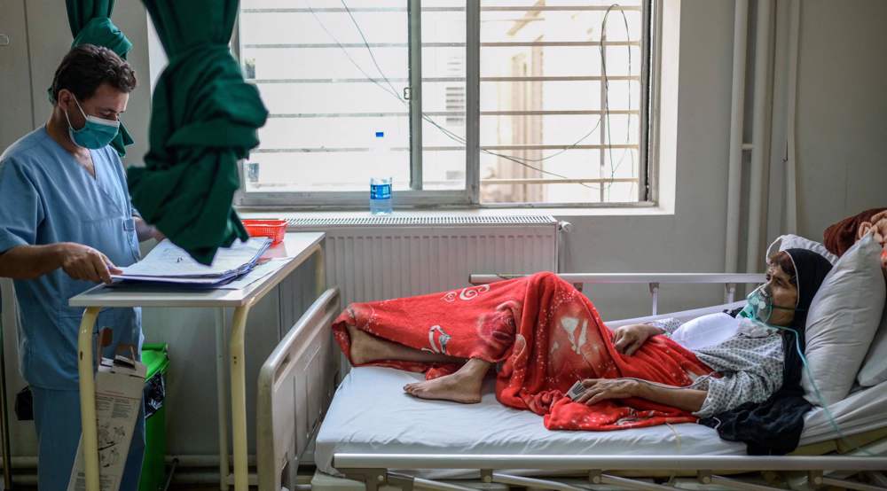 ICRC to support salaries for 10K health workers in crises-hit Afghanistan 