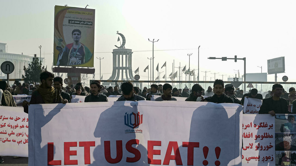 Hundreds of Afghan protesters call for release of frozen assets