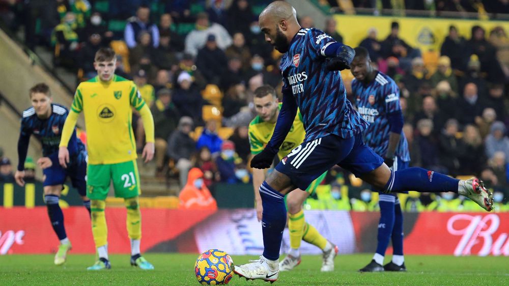 Premier League: Arsenal thrash Norwich 5-0