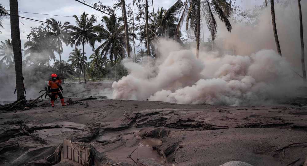 TOPSHOTS-TOPSHOT-INDONESIA-VOLCANO